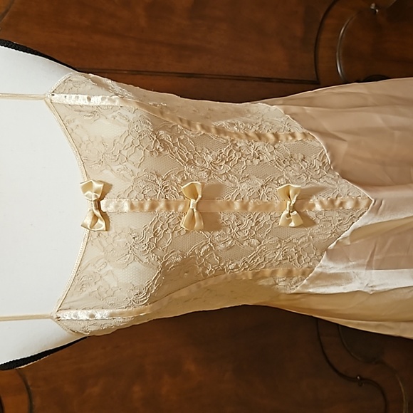 Delicates Lingerie Nightgown Nighty Beige Color Spaghetti Strap Lacey Size S - Picture 4 of 15